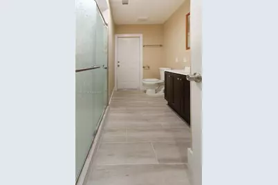 8870 SW 87th St, Miami, FL 33173 - Photo 15