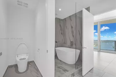 1400 Biscayne Blvd #3705, Miami, FL 33132 - Photo 11