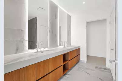1400 Biscayne Blvd #3705, Miami, FL 33132 - Photo 9