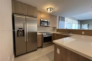 1000 99, Bay Harbor Islands, FL 33154 - Photo 9