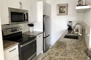 1500 Bay Rd, Miami Beach, FL 33139 - Photo 7
