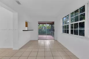 10780 NW 29th Ct, Sunrise, FL 33322 - Photo 9