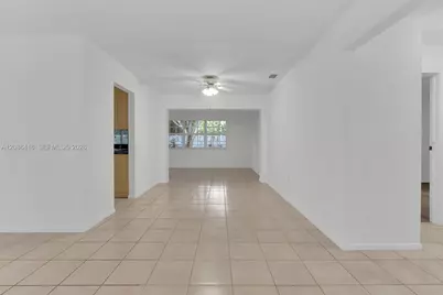 10780 NW 29th Ct, Sunrise, FL 33322 - Photo 11