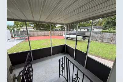 1250 Wren Ave, Miami Springs, FL 33166 - Photo 13