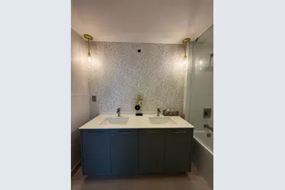 1300 Brickell Bay Dr #604, Miami, FL 33131 - Photo 17