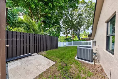 5609 SW 97th Ter, Cooper City, FL 33328 - Photo 35