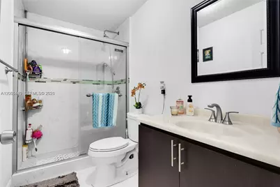 9460 NW 35th Ct, Miami, FL 33147 - Photo 31
