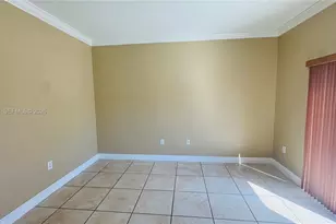 353 NE 37th Pl, Homestead, FL 33033 - Photo 5