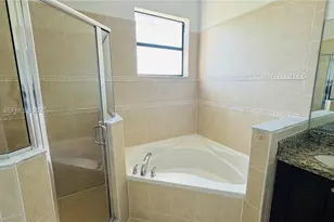 353 NE 37th Pl, Homestead, FL 33033 - Photo 37