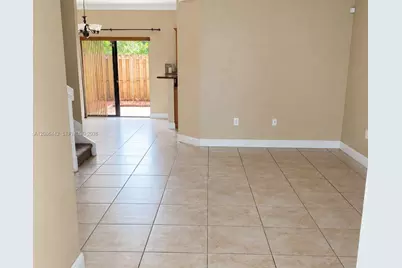 353 NE 37th Pl, Homestead, FL 33033 - Photo 3