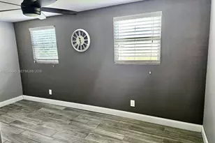 2702 NW 53rd St, Fort Lauderdale, FL 33309 - Photo 17