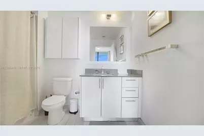 999 SW 1st Ave #2313, Miami, FL 33131 - Photo 17