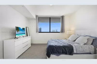 999 SW 1st Ave #2313, Miami, FL 33131 - Photo 13