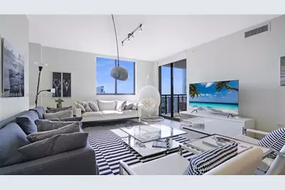 999 SW 1st Ave #2313, Miami, FL 33131 - Photo 3