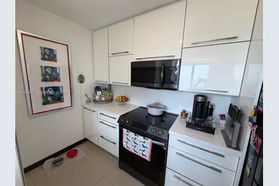 5900 Collins Ave #1606, Miami Beach, FL 33140 - Photo 11