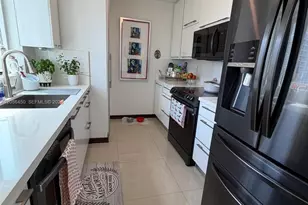 5900 Collins Ave, Miami Beach, FL 33140 - Photo 13