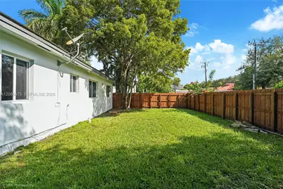 101 Palmetto Dr, Miami Springs, FL 33166 - Photo 5