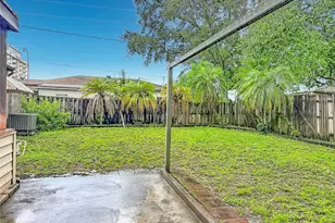 1580 NE 132nd Rd, North Miami, FL 33161 - Photo 23