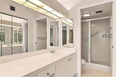 10668 W Clairmont Cir #303, Tamarac, FL 33321 - Photo 23