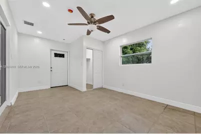 5340 NE 17th Ter #1, Fort Lauderdale, FL 33334 - Photo 9
