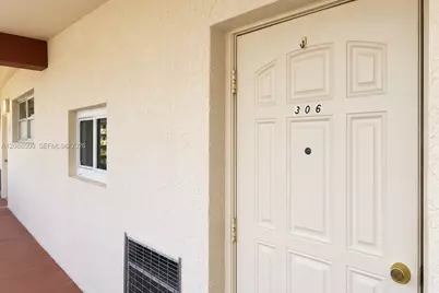 400 S Hollybrook Dr #306, Pembroke Pines, FL 33025 - Photo 31