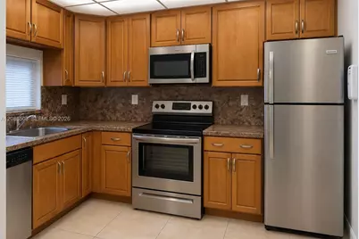 400 S Hollybrook Dr #306, Pembroke Pines, FL 33025 - Photo 7