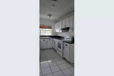 [Address not provided], Miami, FL 33157 - Photo 3