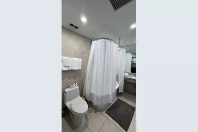 1036 Ocean Dr #B205, Miami Beach, FL 33139 - Photo 3