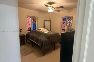 211 NW 51st St, Oakland Park, FL 33309 - Photo 9