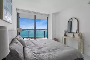 460 NE 28th St, Miami, FL 33137 - Photo 7