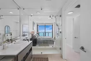 460 NE 28th St, Miami, FL 33137 - Photo 9