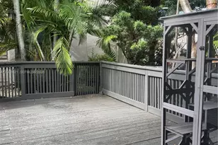 2723 NE 164th St, North Miami Beach, FL 33160 - Photo 39