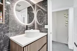 2723 NE 164th St, North Miami Beach, FL 33160 - Photo 17