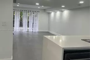 2723 NE 164th St, North Miami Beach, FL 33160 - Photo 35