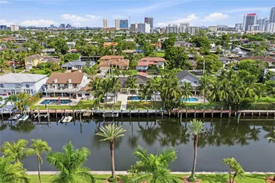 415 Holiday Dr, Hallandale Beach, FL 33009 - Photo 15
