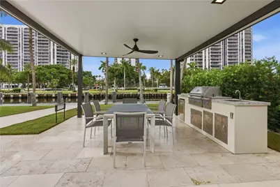 415 Holiday Dr, Hallandale Beach, FL 33009 - Photo 69
