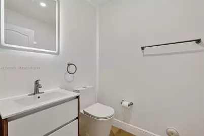 11115 W Okeechobee Rd #118, Hialeah Gardens, FL 33018 - Photo 7