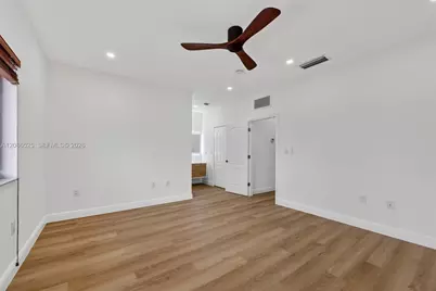 11115 W Okeechobee Rd #118, Hialeah Gardens, FL 33018 - Photo 19