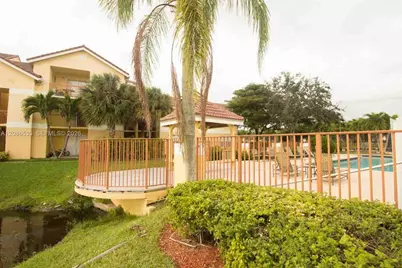 7680 Westwood Dr #831, Tamarac, FL 33321 - Photo 17