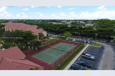 7680 Westwood Dr #831, Tamarac, FL 33321 - Photo 5