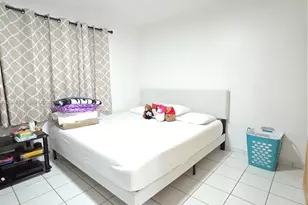 1784 W 56th Terrace, Hialeah, FL 33012 - Photo 19