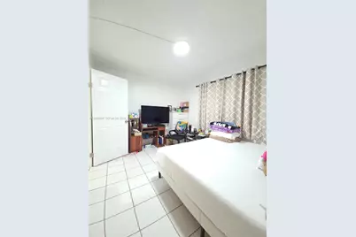 1784 W 56th Ter #401, Hialeah, FL 33012 - Photo 21