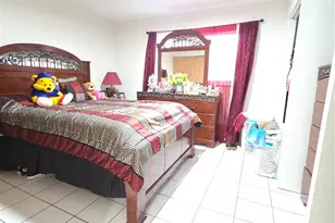 1784 W 56th Terrace, Hialeah, FL 33012 - Photo 15