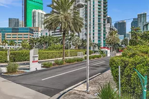 350 S Miami Ave, Miami, FL 33130 - Photo 57