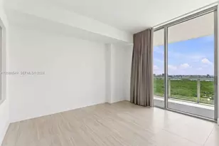 2411 Laguna Cir, North Miami, FL 33181 - Photo 9