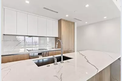 2411 Laguna Cir #1004, North Miami, FL 33181 - Photo 5