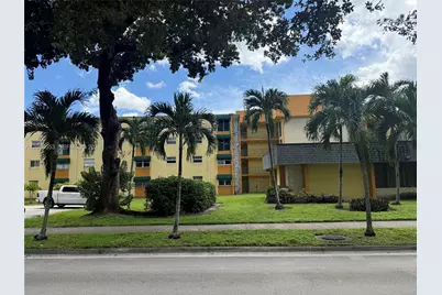 606 W 81st St #405, Hialeah, FL 33014 - Photo 3