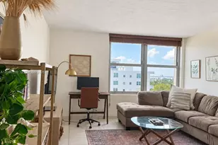2899 Collins Ave, Miami Beach, FL 33140 - Photo 13
