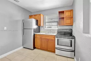 3036 NW 2nd St, Pompano Beach, FL 33069 - Photo 3