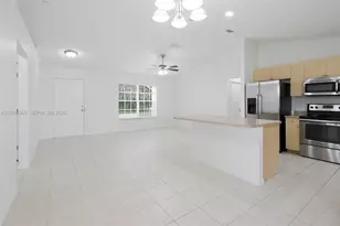 1668 SE Nancy Ln, Port Saint Lucie, FL 34983 - Photo 9